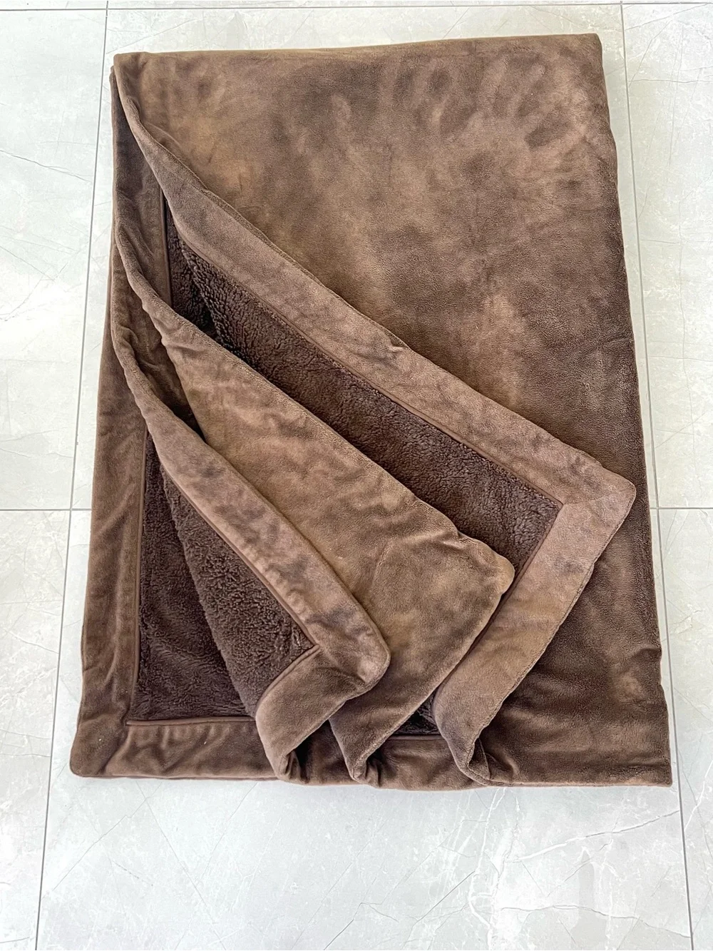 RESTORATION HARDWARE RH Brown Soft Fleece Faux Fur Reversible Cozy Blanket Throw